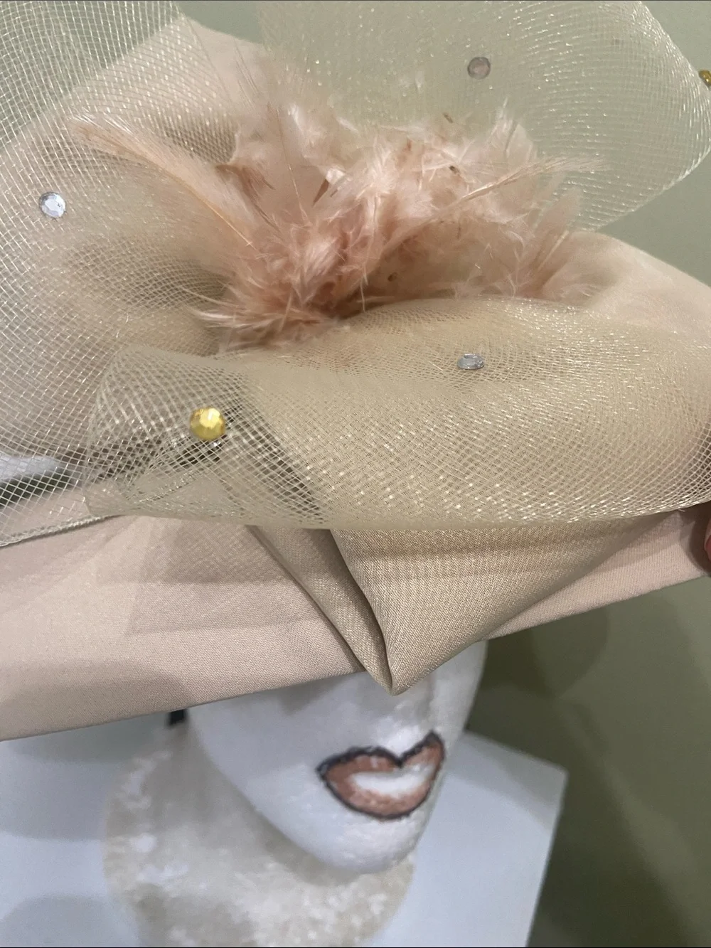 NWT Beautiful Dress Hat / Church Hat by Donna Vinci